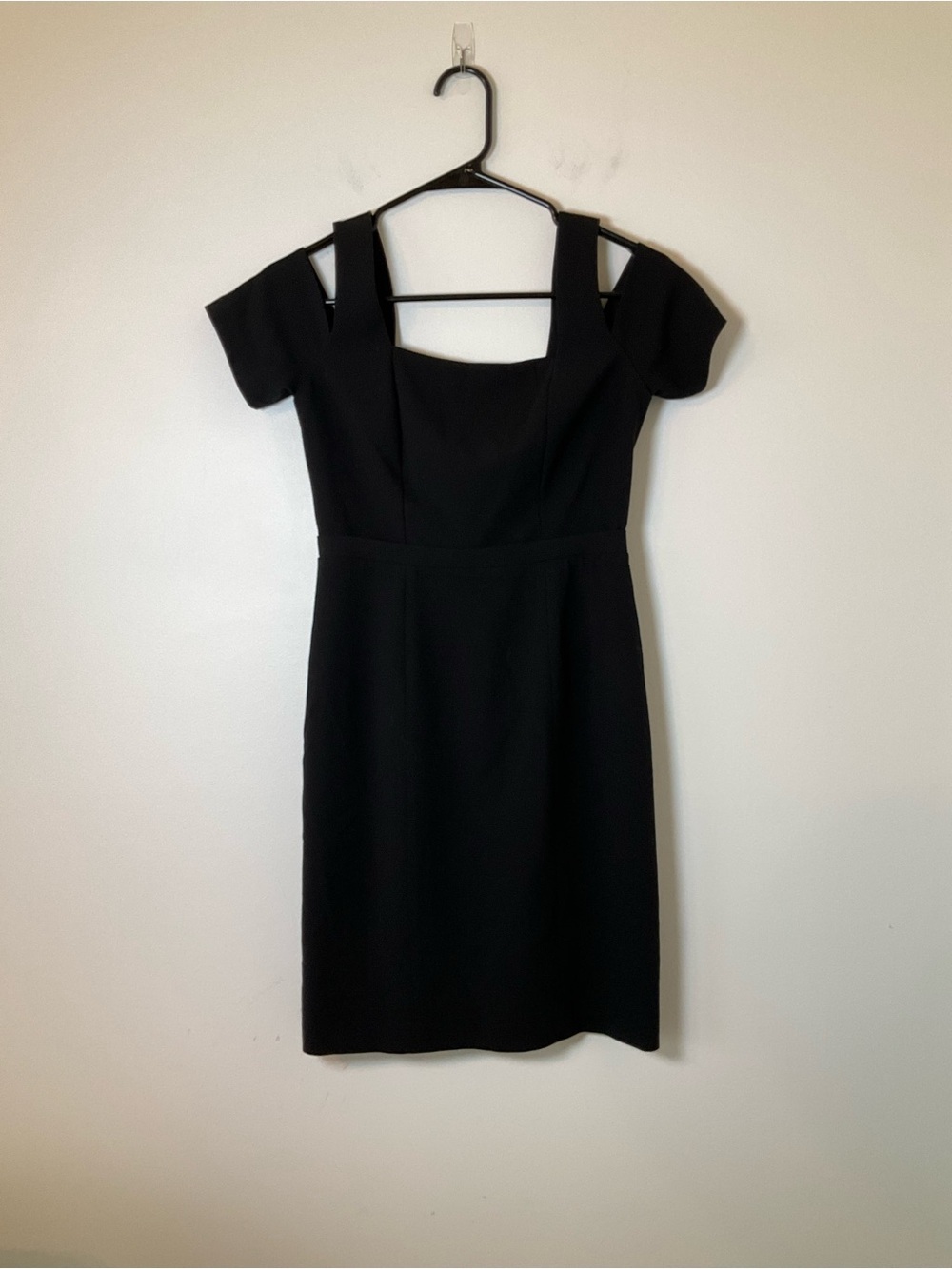 BCBGMAXAZRIA Black Square Neck Cocktail Dress Size 2